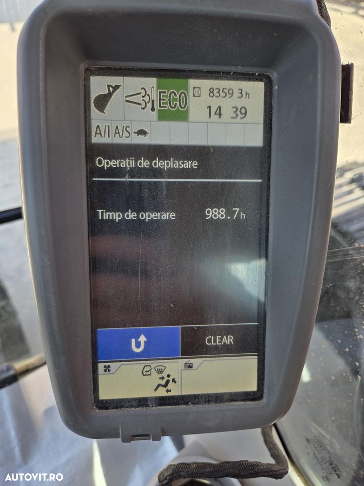 Hitachi ZX210, 23t, cupa NOUA 1,3mc, CUPLA RAPIDA, camere spate si laterale, inst picon, CONSUM MEDIU 9,6l/h, senile 80% ok doar 988h deplasare, 3 pompe hidr HITACHI, antifurt, motor ISUZU, ad sapare 7m, ridica 14t, STARE BUNA,leasing 4ani-83.900 EUR+Tva - 12