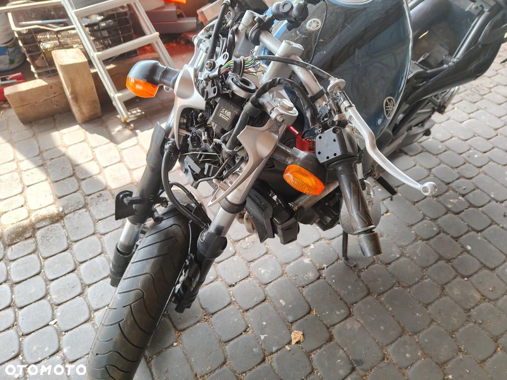 Yamaha FZ6 - 6