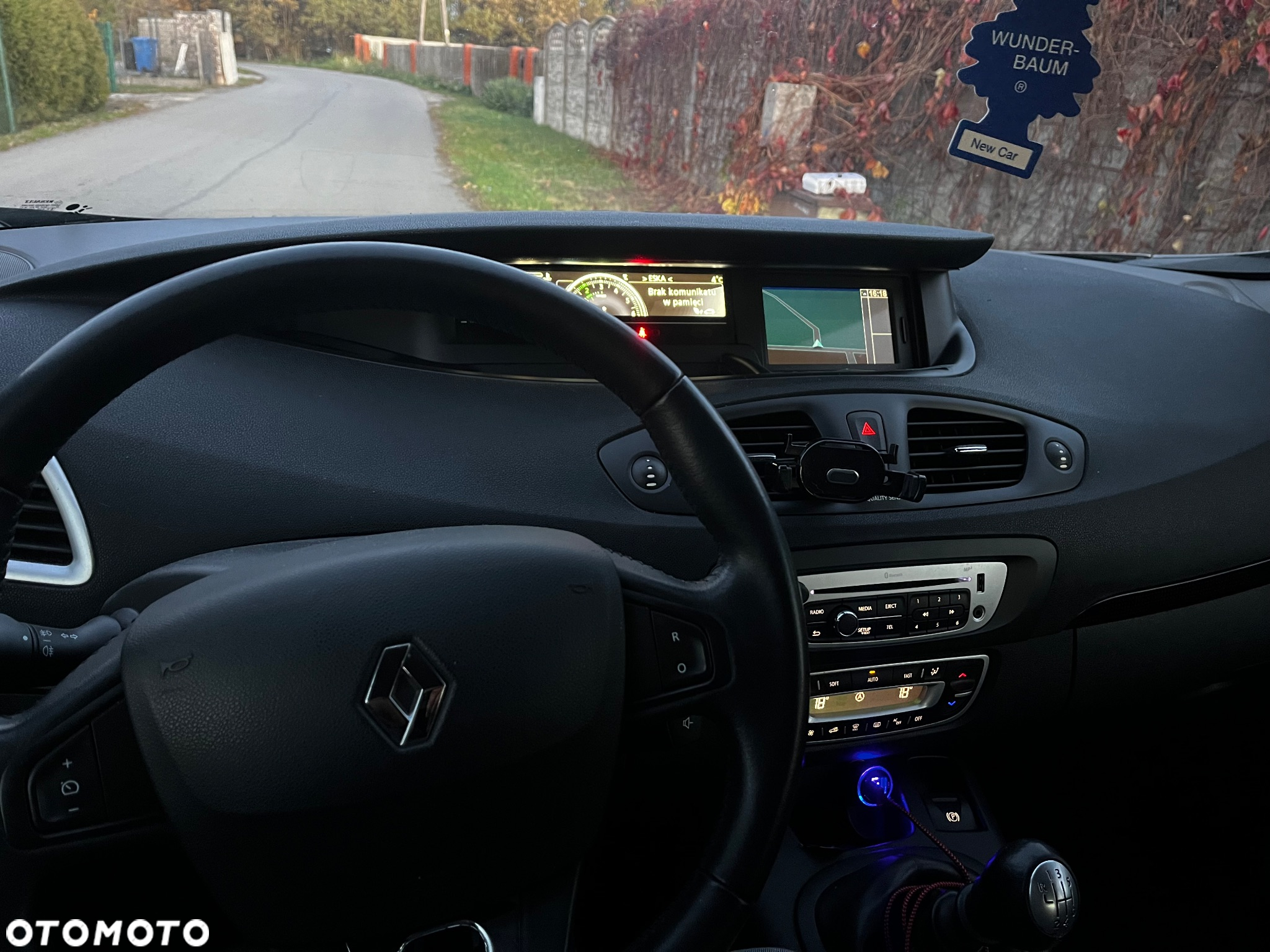 Renault Scenic 1.5 dCi Life - 12
