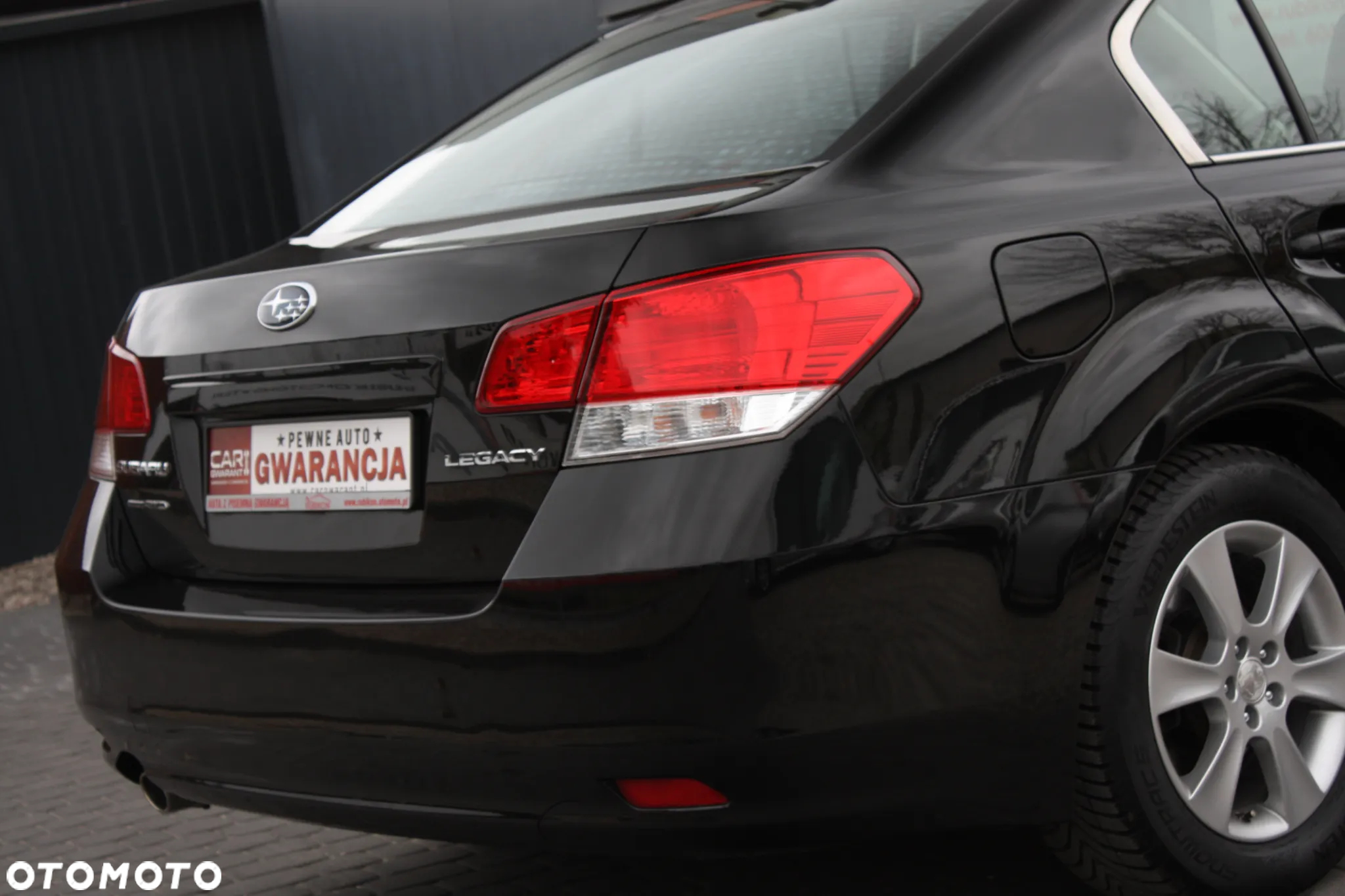 Subaru Legacy 2.5i Sport - 21