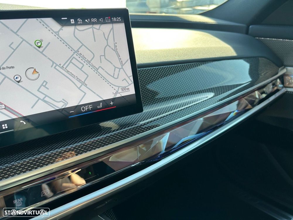 BMW i7 eDrive50 Pack Desportivo M - 15