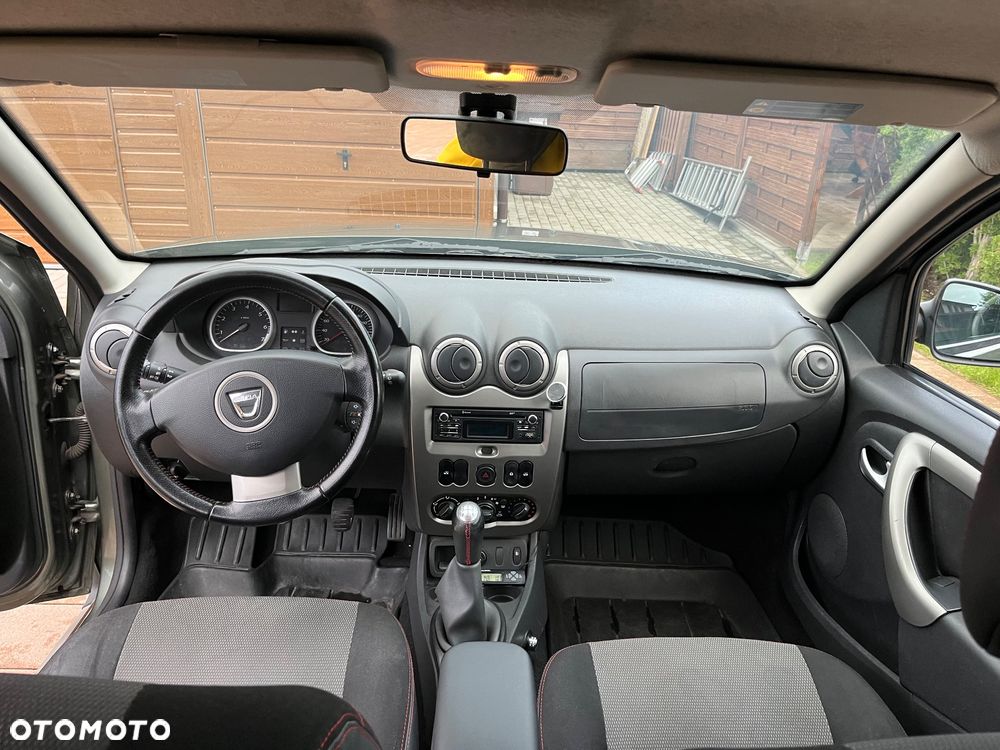 Dacia Duster 1.6 SL Off-Road - 16