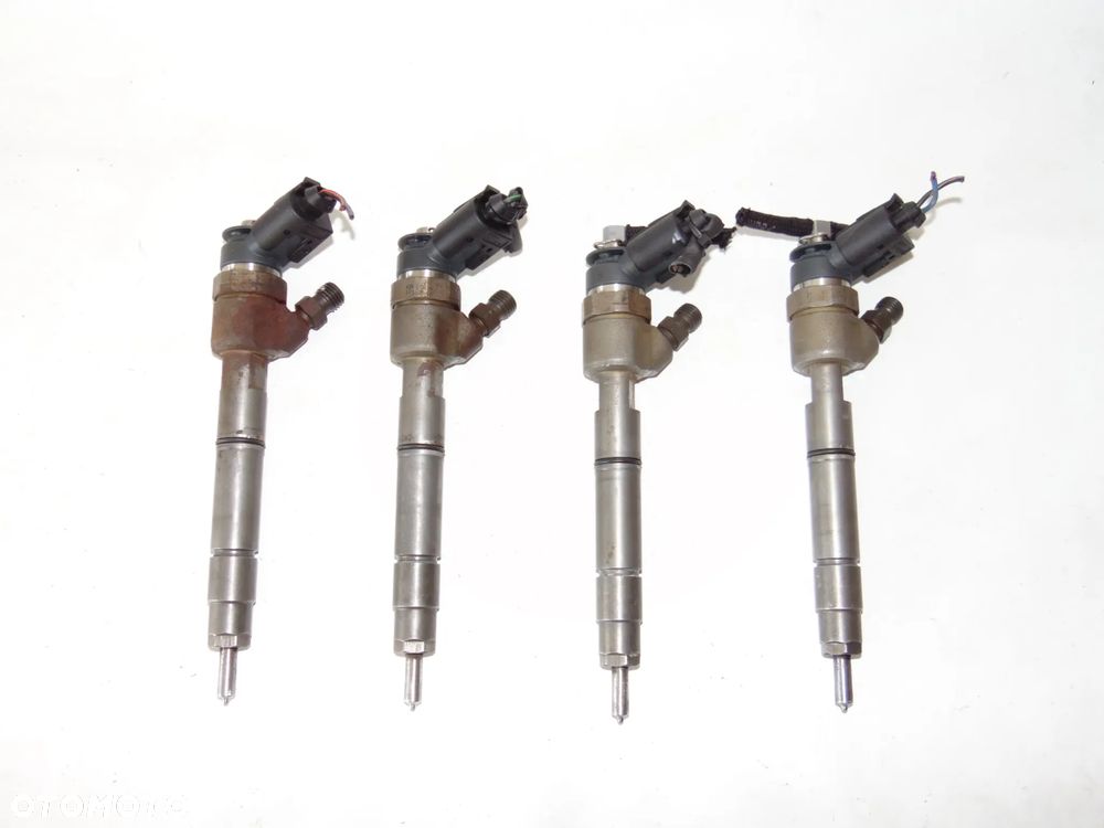 Wtrysk wtryskiwacz paliwa 0445110167 A6400700787 Mercedes W169 W245 A B Klasa diesel 2.0 CDI - 4