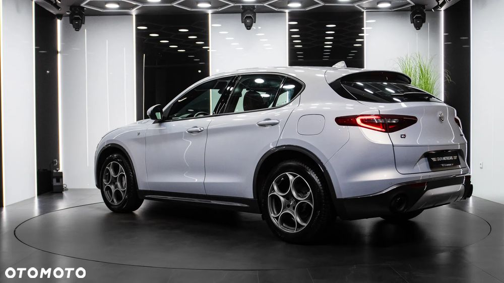 Alfa Romeo Stelvio 2.0 Turbo TI Q4 - 6