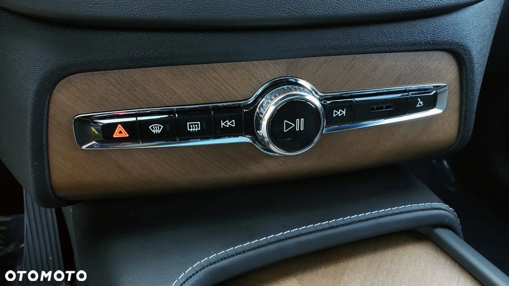 Volvo XC 90 T6 AWD Inscription 7os - 29