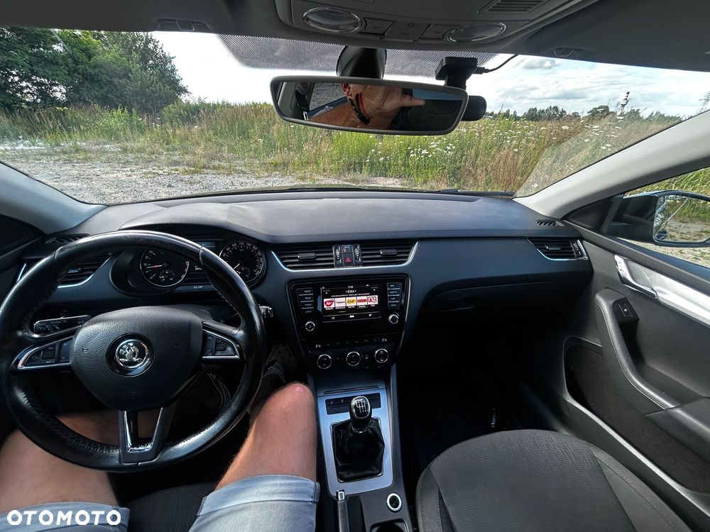 Skoda Octavia 2.0 TDI Style - 12