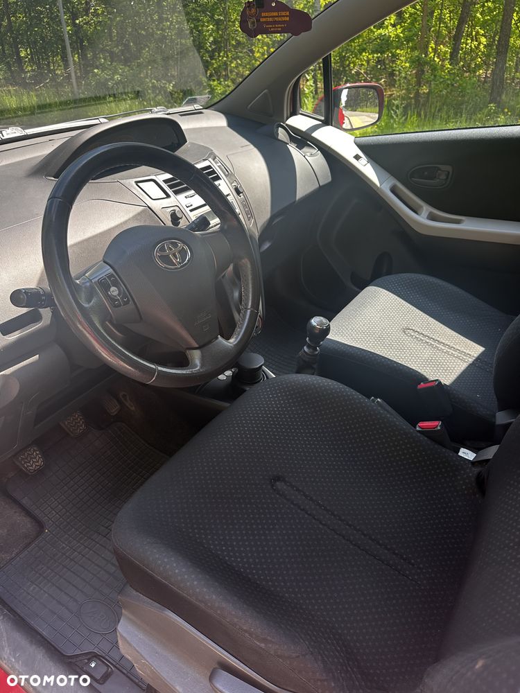 Toyota Yaris 1.33 Luna - 17