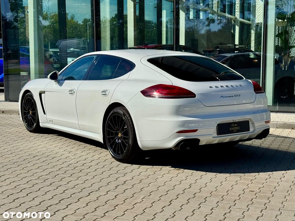 Porsche Panamera GTS - 11