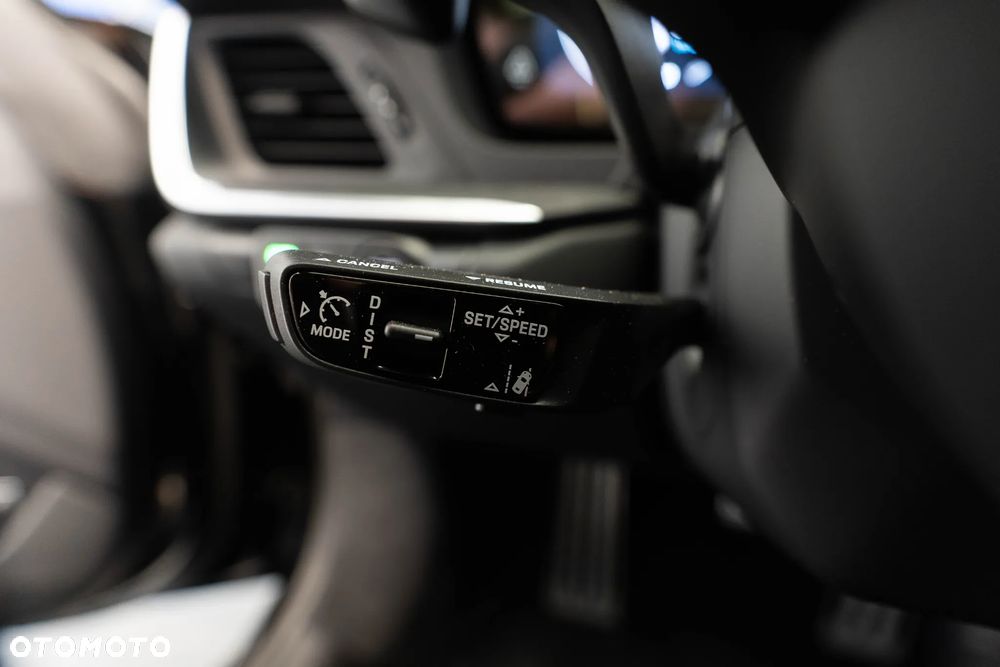 Porsche 911 Carrera 4S - 19