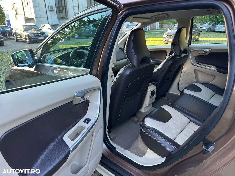 Volvo XC 60 D5 AWD Aut. Summum - 14