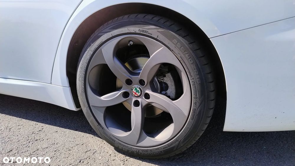 Alfa Romeo Giulia 2.0 Turbo Super - 8