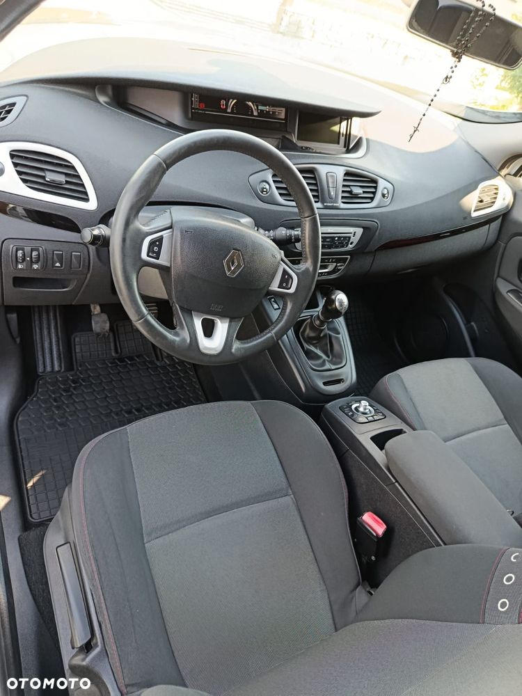 Renault Scenic 1.5 dCi Dynamique - 17