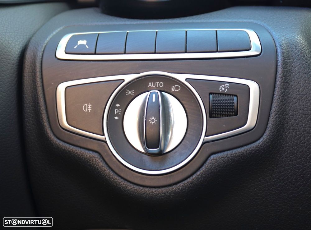 Mercedes-Benz C 300 - 12