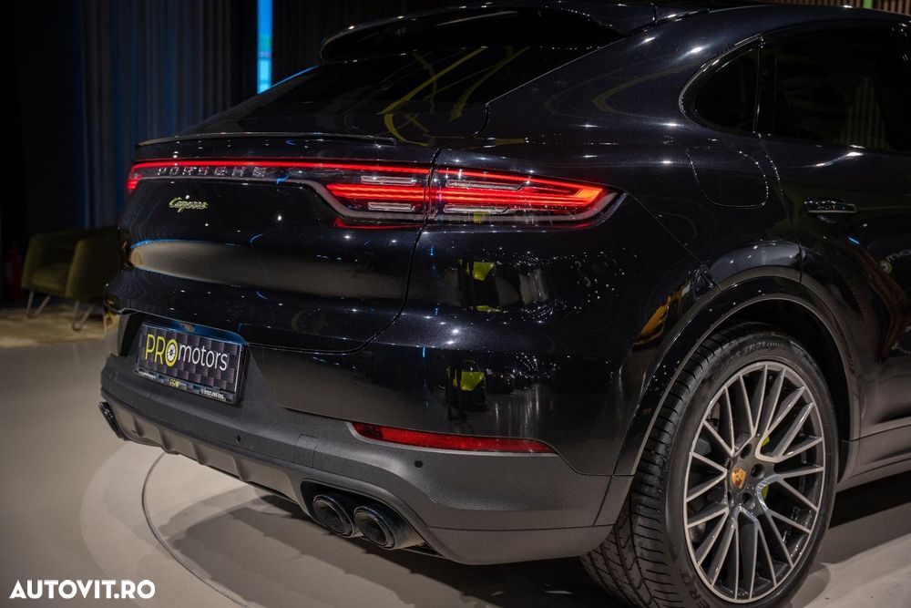 Porsche Cayenne Coupe - 17