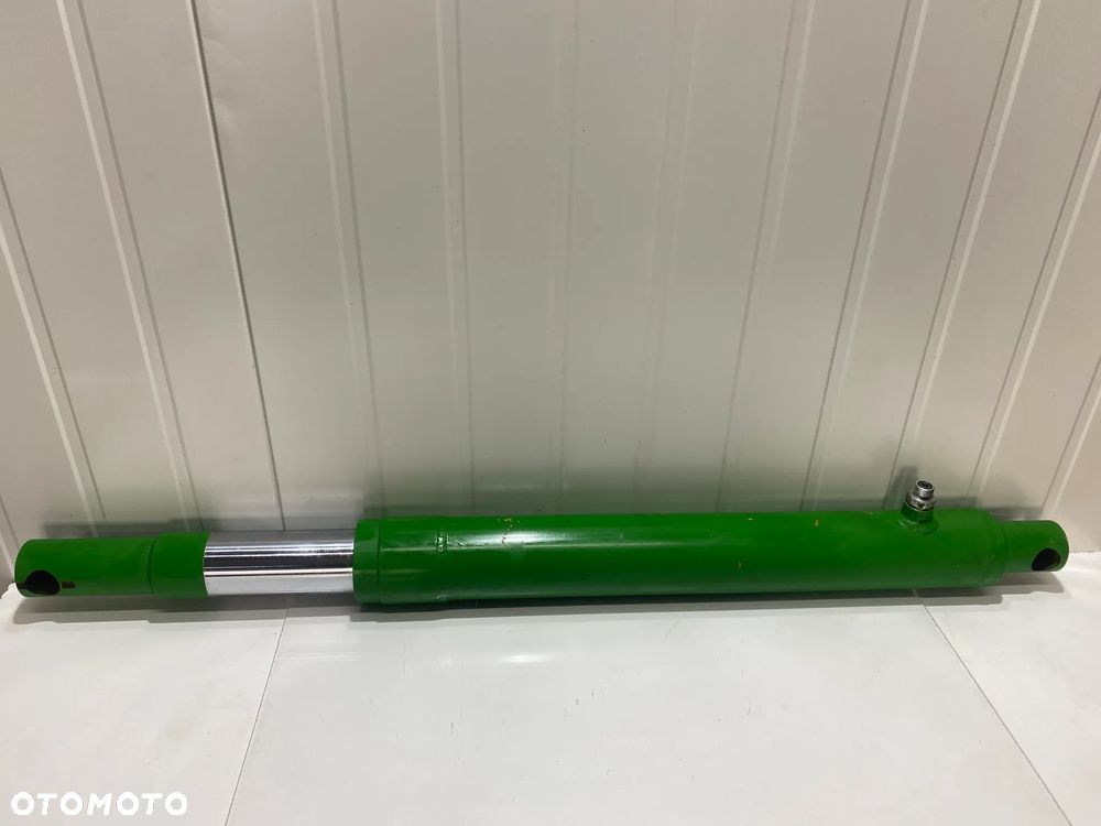 SIŁOWNIK PODNOSZENIA PODAJNIKA POCHYŁEGO JOHN DEERE S670 AHC1031, AHC10447 - 1