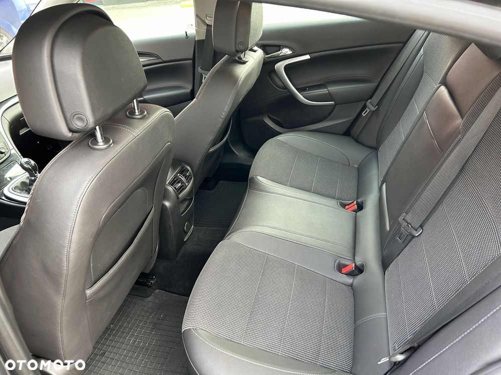 Opel Insignia - 13