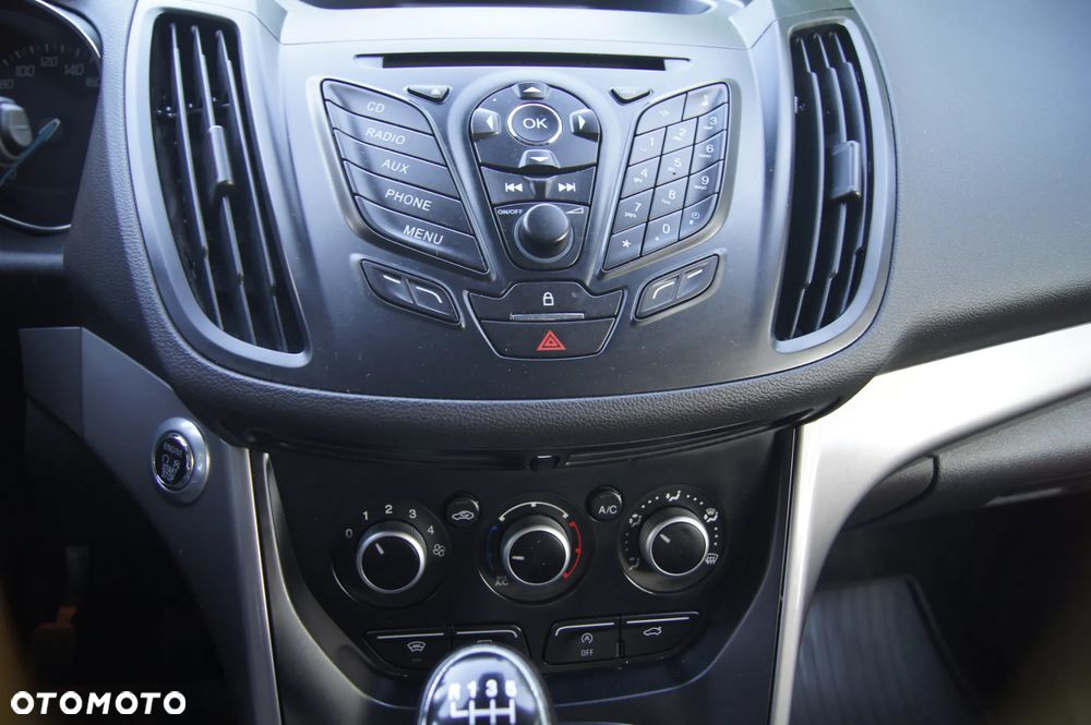 Ford Kuga 1.5 EcoBoost 2x4 Trend - 16