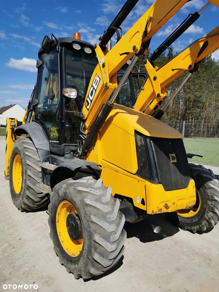 JCB 3CX Powershift - 19