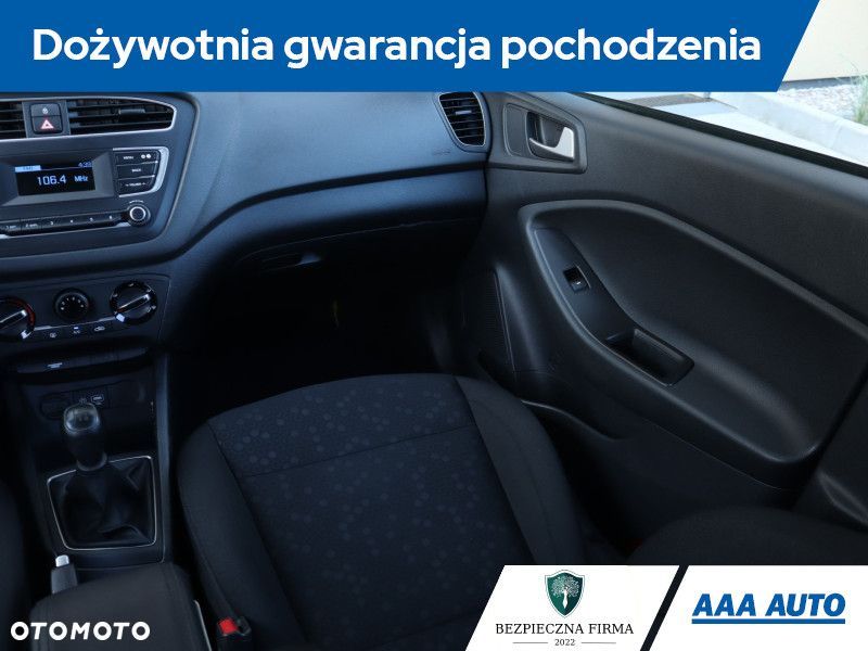 Hyundai i20 - 10