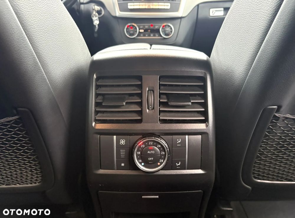 Mercedes-Benz ML 350 BlueTEC 4MATIC 7G-TRONIC - 24
