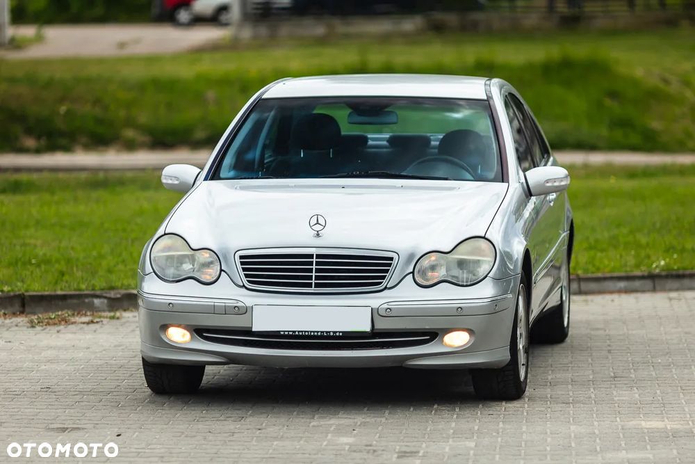 Mercedes-Benz Klasa C 240 Avantgarde Sport Edition - 1