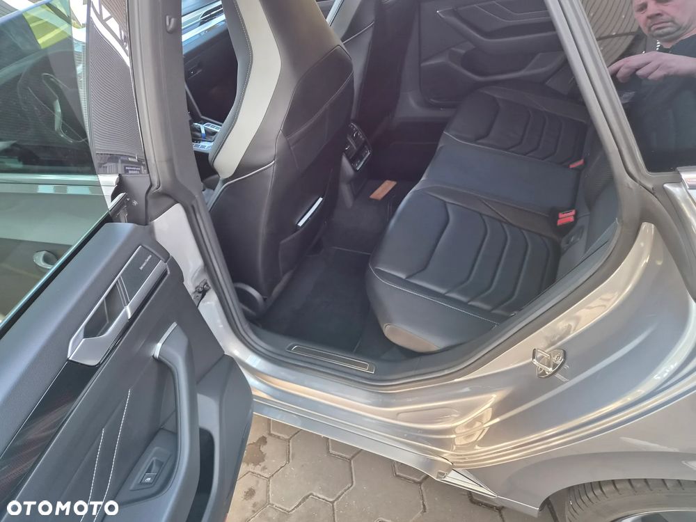 Volkswagen Arteon 2.0 TDI SCR 4Motion DSG R-Line - 12