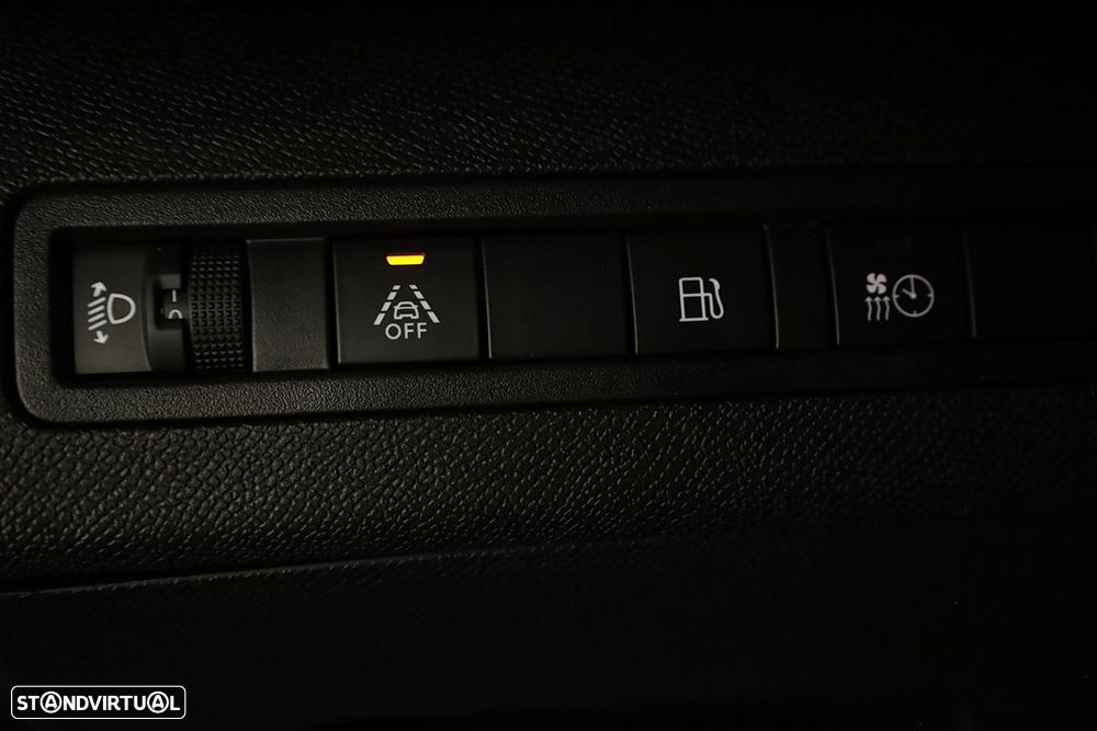 Peugeot 3008 1.6 Hybrid Allure e-EAT8 - 17