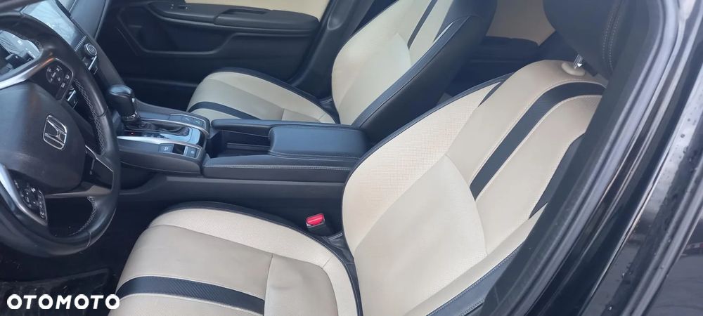 Honda Civic 1.5 i-VTEC Turbo CVT Executive - 12