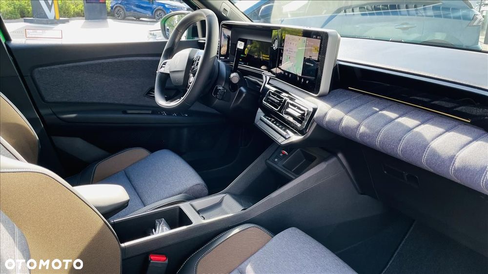 Renault 5 40kWh Urban Range Techno - 11