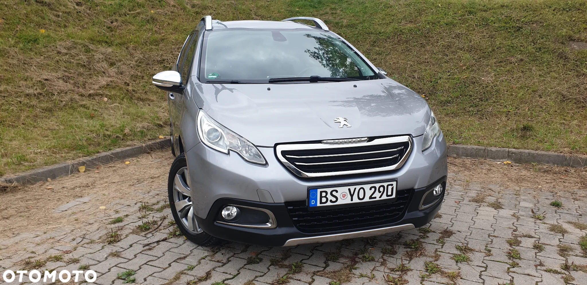 Peugeot 2008 1.6 e-HDi Allure S&S - 4
