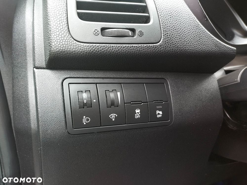 Hyundai ix20 1.6 Comfort - 16