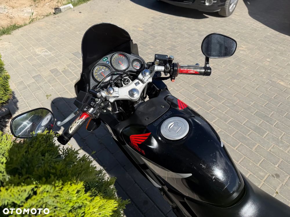 Honda CBR - 27