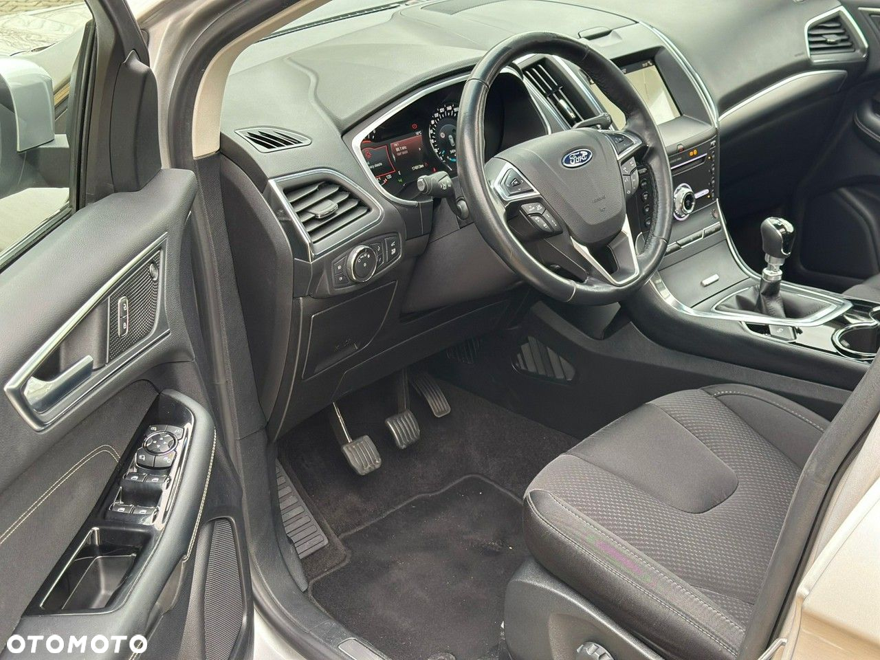Ford Edge 2.0 EcoBlue 4WD Titanium - 5