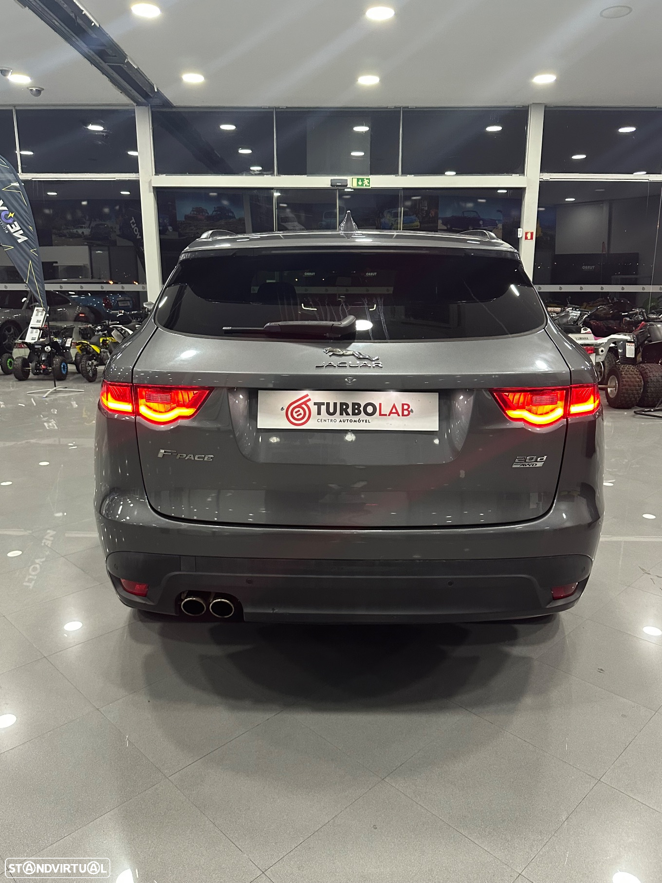 Jaguar F-Pace 2.0 D200 AWD R-Dynamic SE - 7