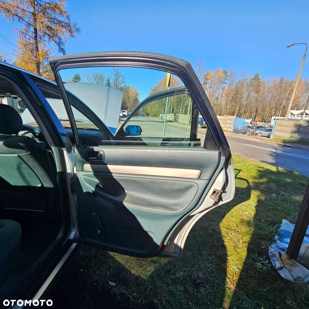 DRZWI / PRAWE LEWE / PRZÓD TYŁ / AUDI A4 B5 (lak: LY7W) (sedan) - 3