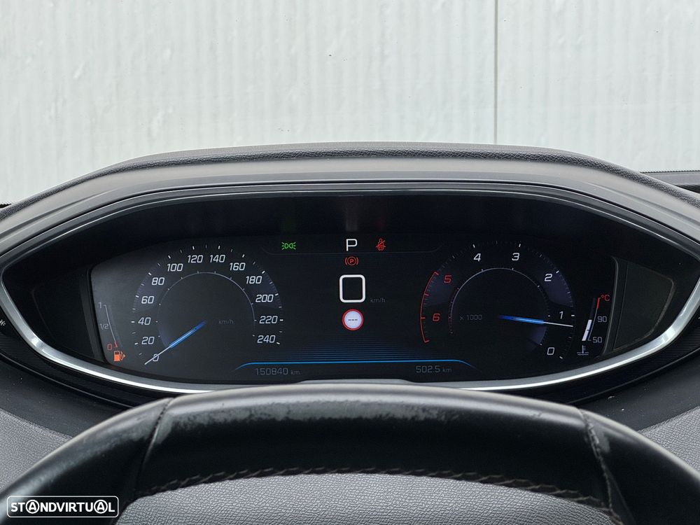 Peugeot 3008 1.6 BlueHDi Allure EAT6 J18 - 22