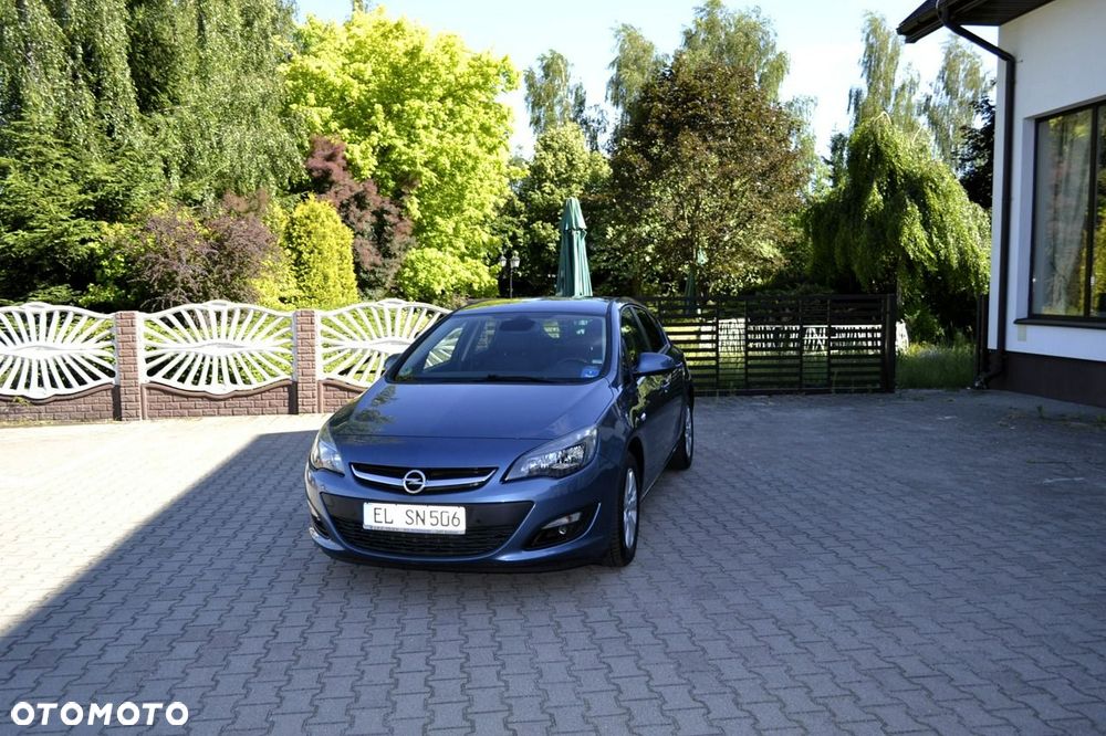 Opel Astra 1.4 Turbo Exklusiv - 3
