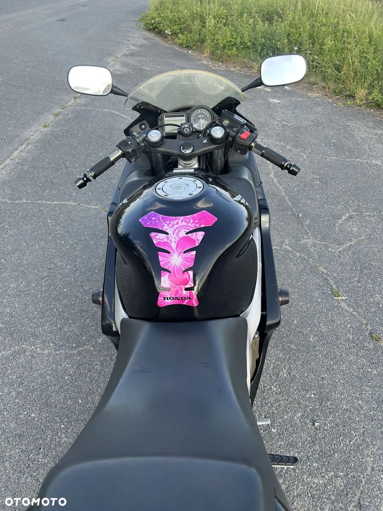 Honda CBR - 7