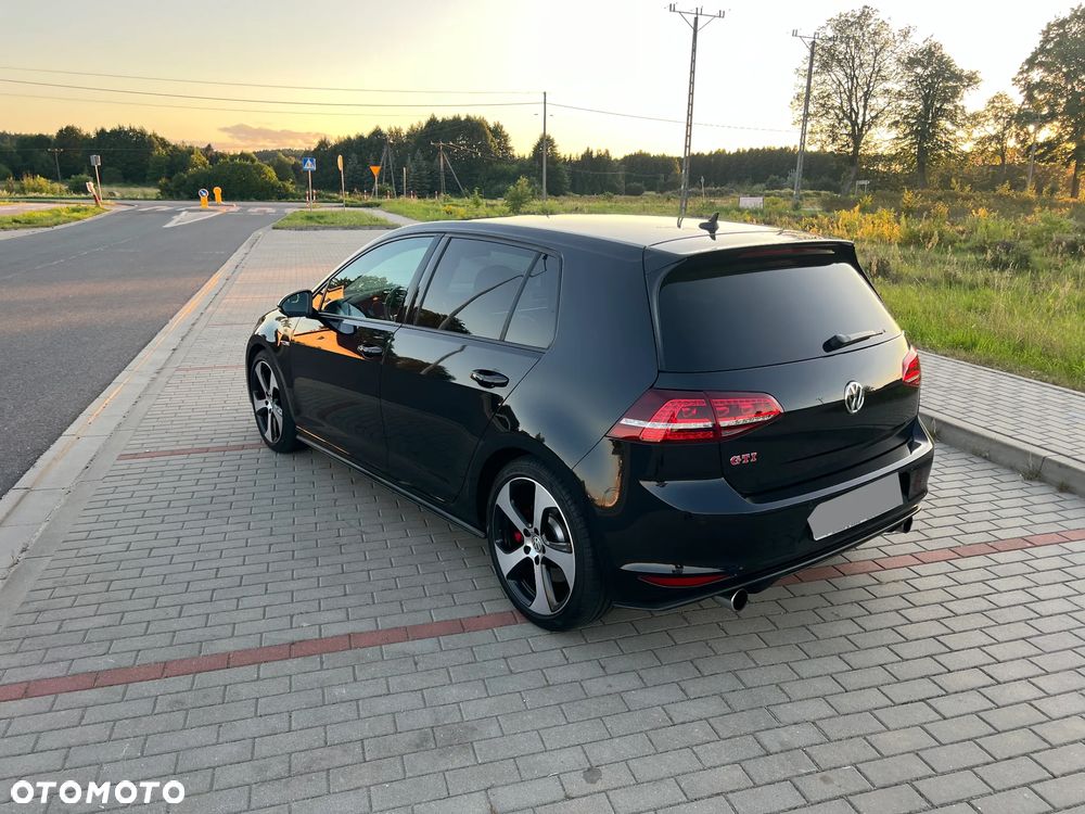Volkswagen Golf 2.0 TSI BMT GTI Performance - 6
