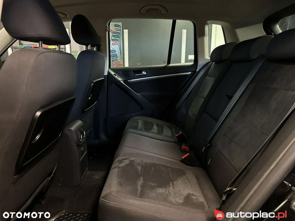 Volkswagen Tiguan - 11