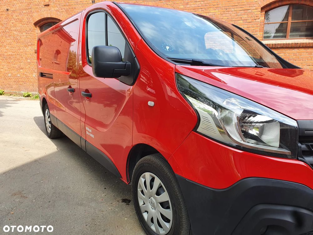 Renault TRAFIC - 2