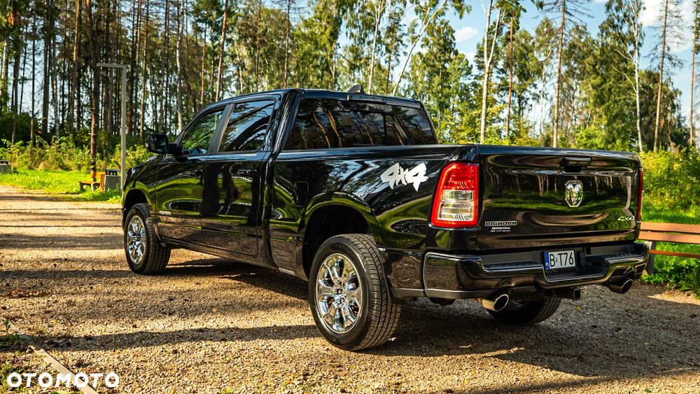 RAM 1500 5.7 Crew Cab Bighorn - 4