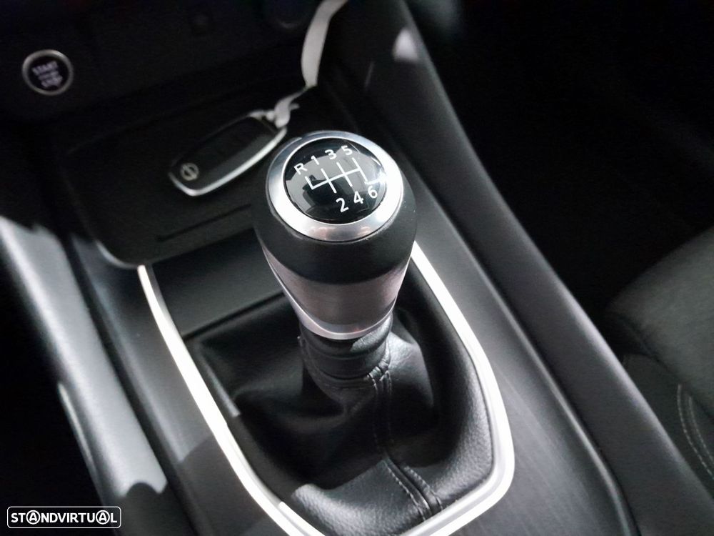 Nissan Qashqai 1.3 DIG-T N-Connecta LED+TT+SKY - 13