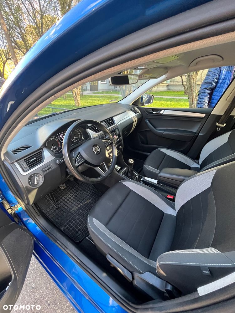 Skoda RAPID Spb 1.0 TSI Drive - 15