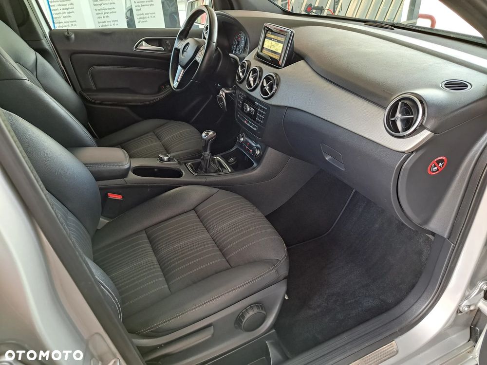 Mercedes-Benz Klasa B 200 (BlueEFFICIENCY) - 21