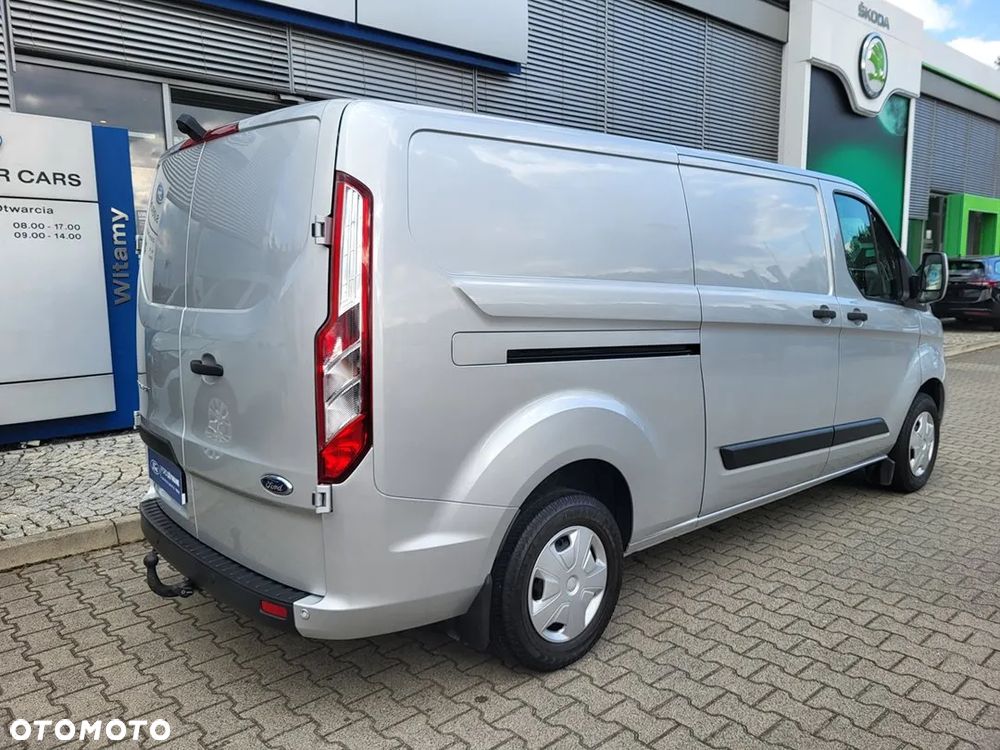 Ford TRANSIT CUSTOM - 8