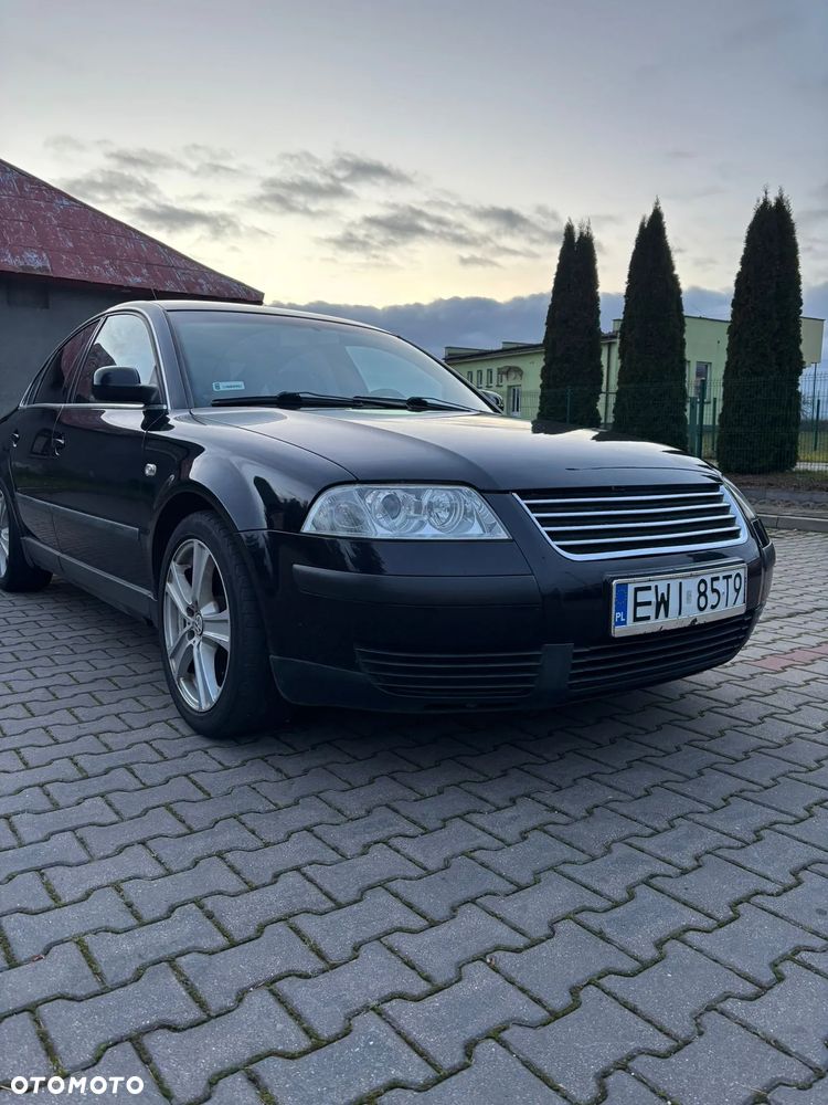 Volkswagen Passat - 12