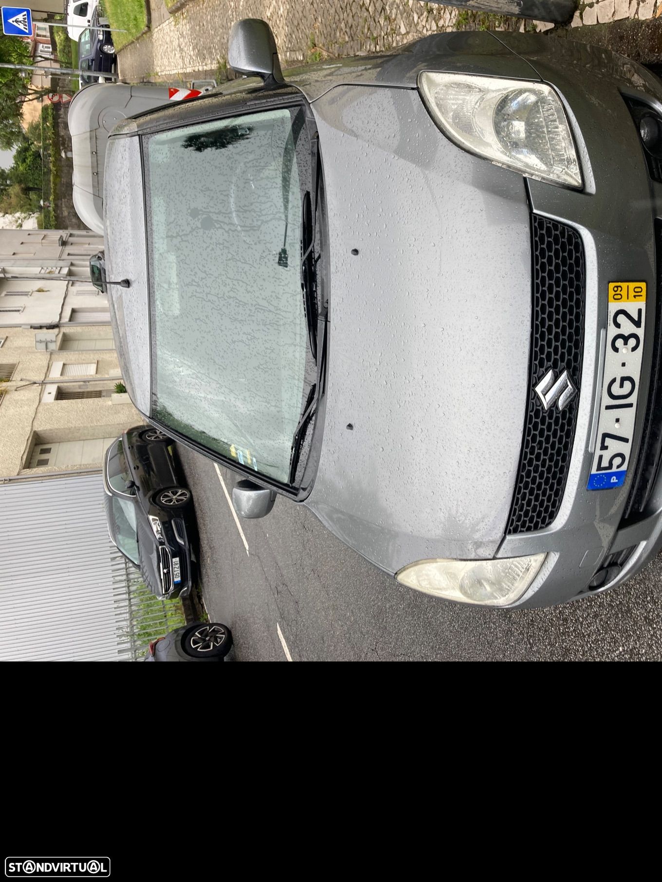 Suzuki Swift 1.3 DDiS GLX - 1