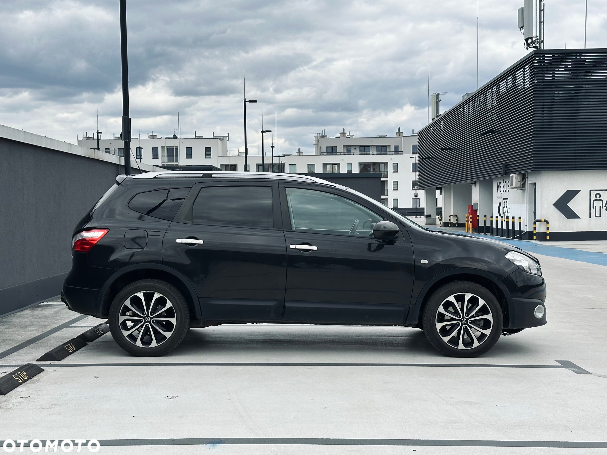 Nissan Qashqai+2 2.0 dCi 4x4 Tekna Premium - 4