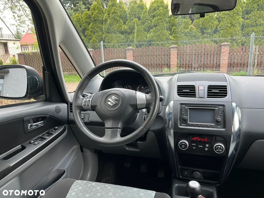Suzuki SX4 Classic 1.6 VVT 4x4 Style - 21
